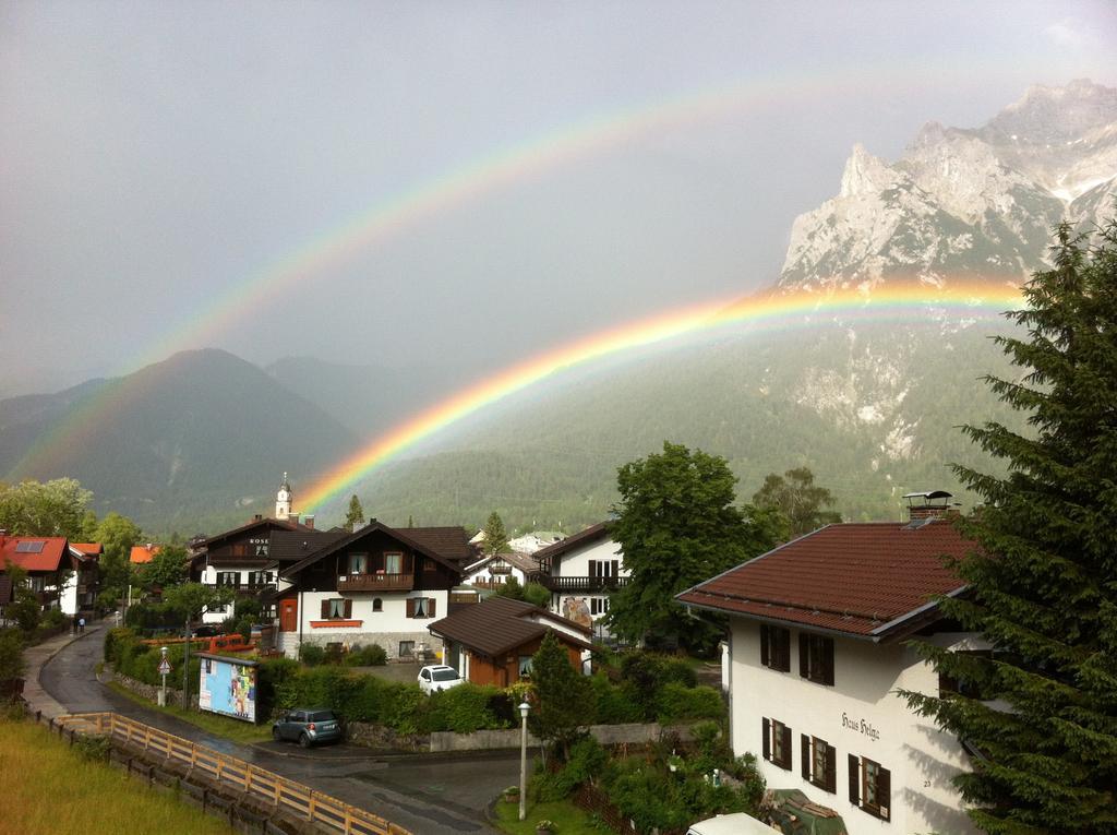 Pension Karner Bed and Breakfast Mittenwald Exteriör bild